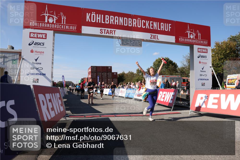03.10.2025 - Köhlbrandbrückenlauf Lena Gebhardt http://msf.ph/oto/9067631 03.10.2025 13:32:02 Ziel 4443, 4842, 4902, 5155, 5246, 5247, 5248, 5267, 6076, 6126, 6460, 6736 meine-sportfotos.de