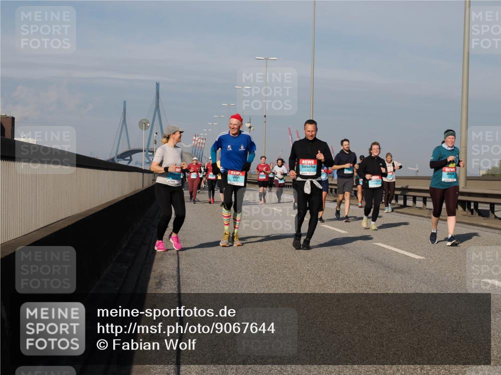 03.10.2025 - Köhlbrandbrückenlauf Fabian Wolf http://msf.ph/oto/9067644 03.10.2025 10:10:28 Position 3  meine-sportfotos.de