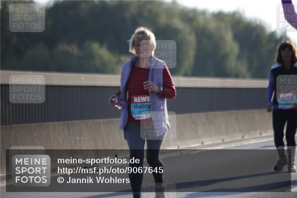 03.10.2025 - Köhlbrandbrückenlauf Jannik Wohlers http://msf.ph/oto/9067645 03.10.2025 09:30:22 Position 3 2653, 2490 meine-sportfotos.de