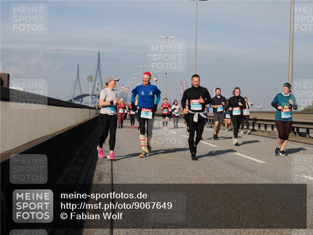 03.10.2025 - Köhlbrandbrückenlauf Fabian Wolf http://msf.ph/oto/9067649 03.10.2025 10:10:28 Position 3 3510, 2342 meine-sportfotos.de