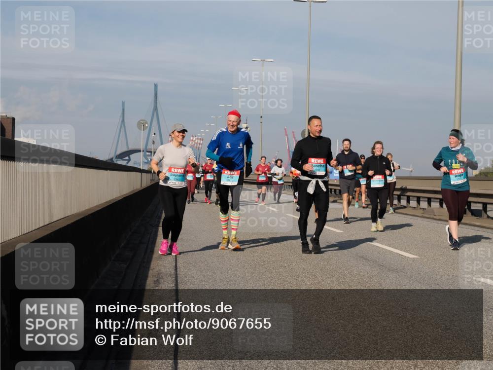 03.10.2025 - Köhlbrandbrückenlauf Fabian Wolf http://msf.ph/oto/9067655 03.10.2025 10:10:28 Position 3 3510, 2343 meine-sportfotos.de
