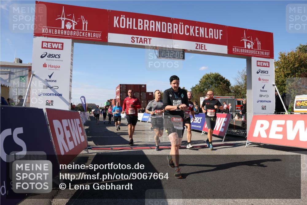 03.10.2025 - Köhlbrandbrückenlauf Lena Gebhardt http://msf.ph/oto/9067664 03.10.2025 13:32:06 Ziel 4443, 4902, 4985, 5155, 5238, 5246, 5247, 5248, 5921, 5922, 5923, 6076, 6126, 6146, 6460 meine-sportfotos.de