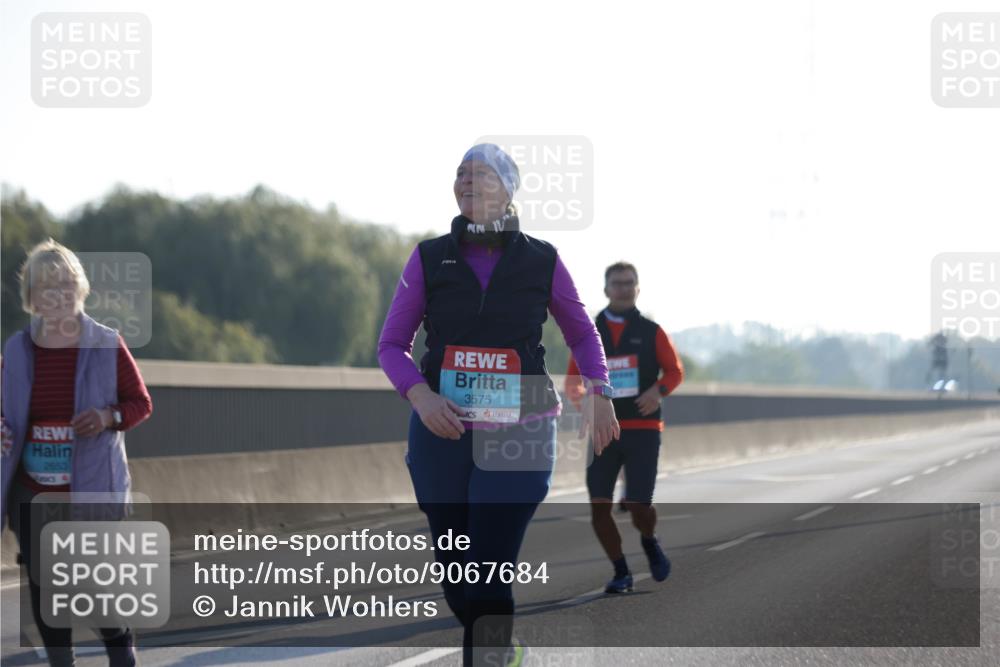 03.10.2025 - Köhlbrandbrückenlauf Jannik Wohlers http://msf.ph/oto/9067684 03.10.2025 09:30:23 Position 3 2653, 3575 meine-sportfotos.de