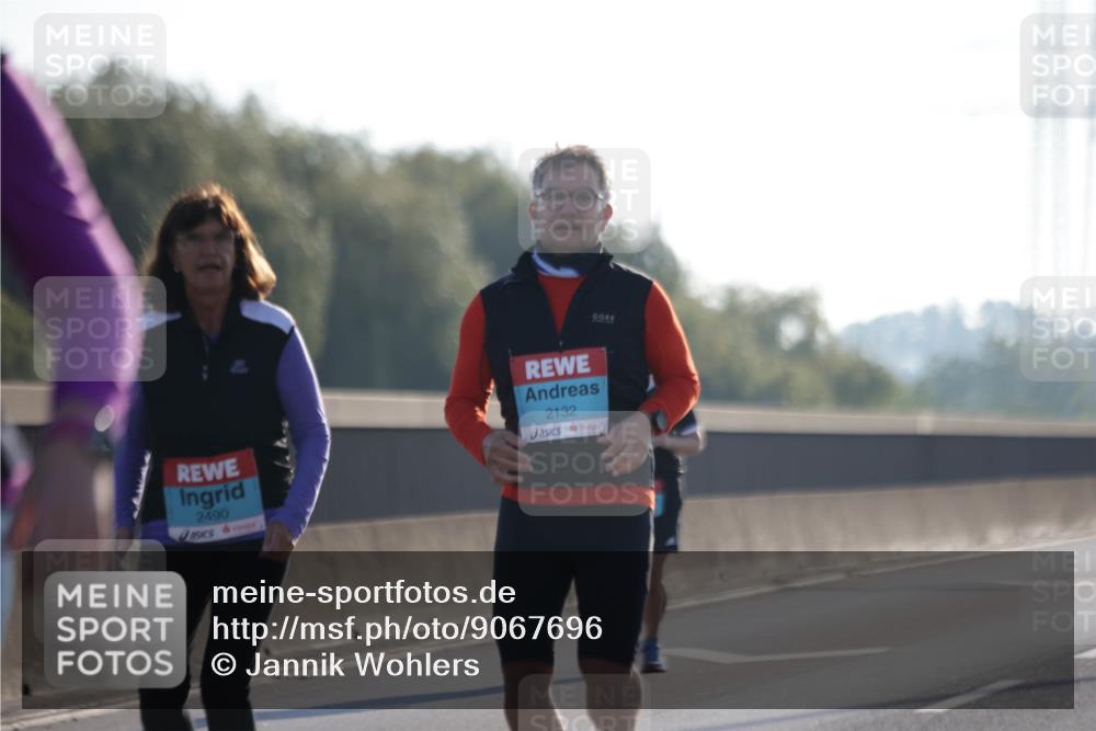 03.10.2025 - Köhlbrandbrückenlauf Jannik Wohlers http://msf.ph/oto/9067696 03.10.2025 09:30:25 Position 3 2490, 2132 meine-sportfotos.de