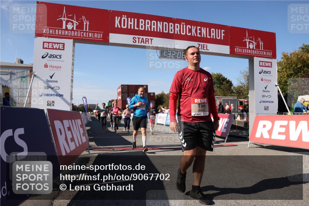 03.10.2025 - Köhlbrandbrückenlauf Lena Gebhardt http://msf.ph/oto/9067702 03.10.2025 13:32:09 Ziel 4443, 4985, 5155, 5238, 5246, 5247, 5248, 5354, 5820, 5921, 5922, 5923, 6076, 6126, 6146, 6287, 6460 meine-sportfotos.de