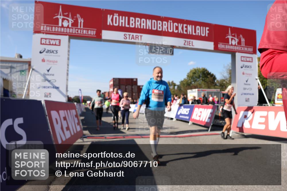 03.10.2025 - Köhlbrandbrückenlauf Lena Gebhardt http://msf.ph/oto/9067710 03.10.2025 13:32:10 Ziel 4443, 4985, 5155, 5238, 5246, 5247, 5248, 5354, 5820, 5921, 5922, 5923, 6076, 6126, 6146, 6287, 6460 meine-sportfotos.de