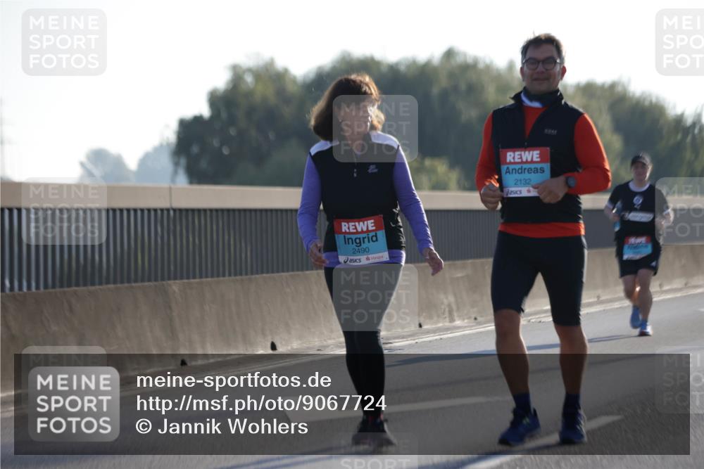 03.10.2025 - Köhlbrandbrückenlauf Jannik Wohlers http://msf.ph/oto/9067724 03.10.2025 09:30:26 Position 3 2490, 2132 meine-sportfotos.de