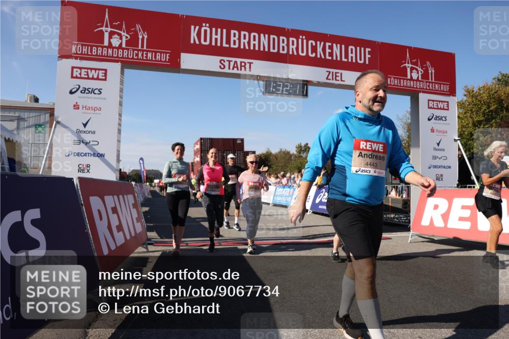 03.10.2025 - Köhlbrandbrückenlauf Lena Gebhardt http://msf.ph/oto/9067734 03.10.2025 13:32:11 Ziel 4443, 4985, 5155, 5238, 5246, 5247, 5248, 5354, 5820, 5921, 5922, 5923, 6076, 6126, 6146, 6287, 6304, 6460 meine-sportfotos.de