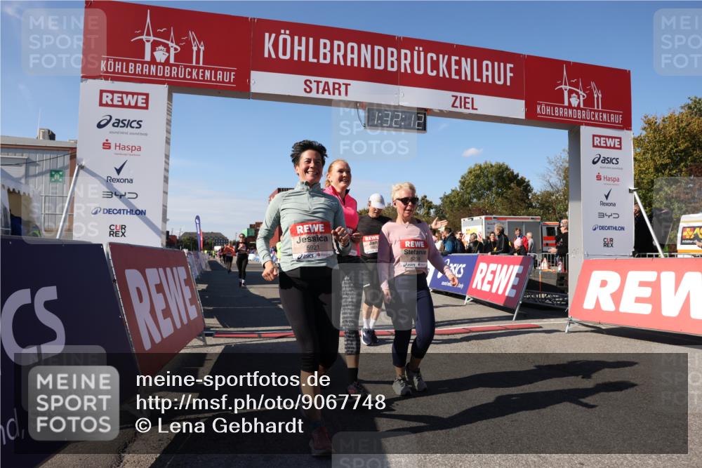 03.10.2025 - Köhlbrandbrückenlauf Lena Gebhardt http://msf.ph/oto/9067748 03.10.2025 13:32:12 Ziel 4443, 4985, 5155, 5238, 5246, 5247, 5248, 5354, 5820, 5921, 5922, 5923, 6126, 6146, 6287, 6304, 6460 meine-sportfotos.de