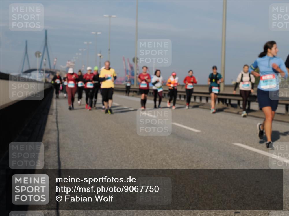 03.10.2025 - Köhlbrandbrückenlauf Fabian Wolf http://msf.ph/oto/9067750 03.10.2025 10:10:34 Position 3  meine-sportfotos.de