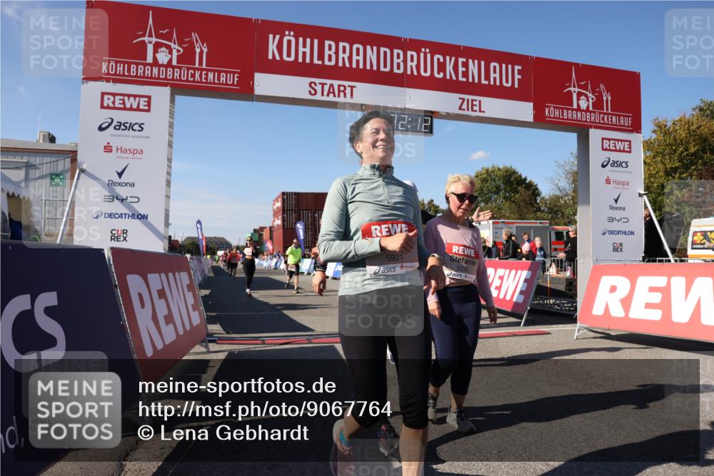03.10.2025 - Köhlbrandbrückenlauf Lena Gebhardt http://msf.ph/oto/9067764 03.10.2025 13:32:13 Ziel 4443, 4578, 4985, 5155, 5238, 5246, 5247, 5248, 5354, 5820, 5921, 5922, 5923, 6126, 6146, 6287, 6304, 6460 meine-sportfotos.de