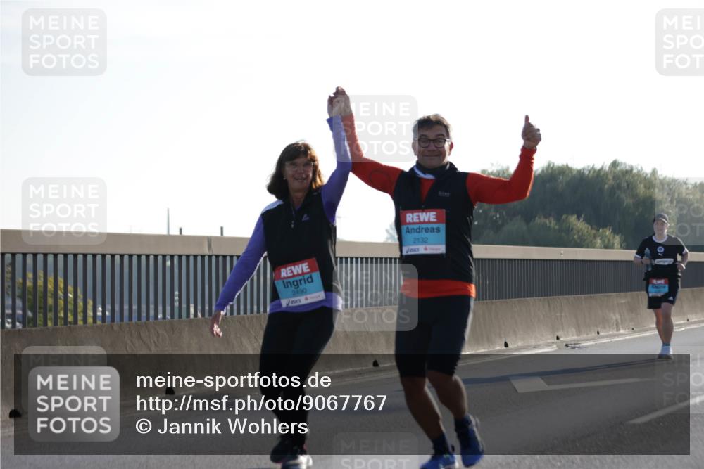 03.10.2025 - Köhlbrandbrückenlauf Jannik Wohlers http://msf.ph/oto/9067767 03.10.2025 09:30:28 Position 3 2490, 2132 meine-sportfotos.de