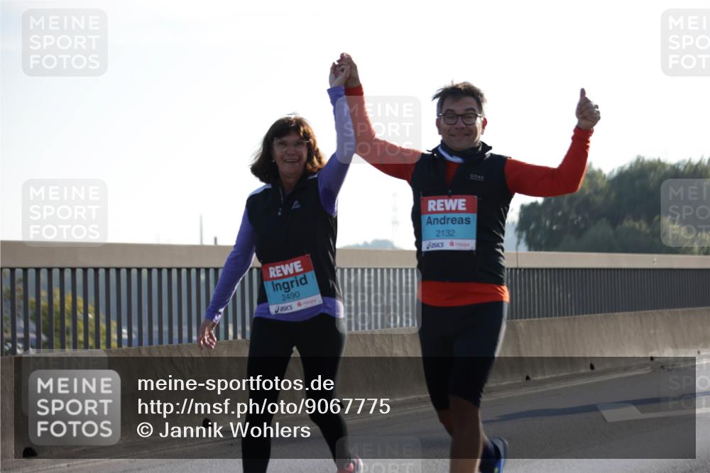 03.10.2025 - Köhlbrandbrückenlauf Jannik Wohlers http://msf.ph/oto/9067775 03.10.2025 09:30:28 Position 3 2490, 2132 meine-sportfotos.de