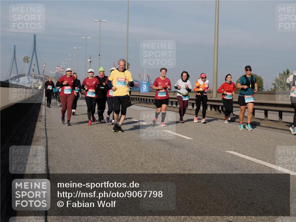 03.10.2025 - Köhlbrandbrückenlauf Fabian Wolf http://msf.ph/oto/9067798 03.10.2025 10:10:36 Position 3 2518 meine-sportfotos.de