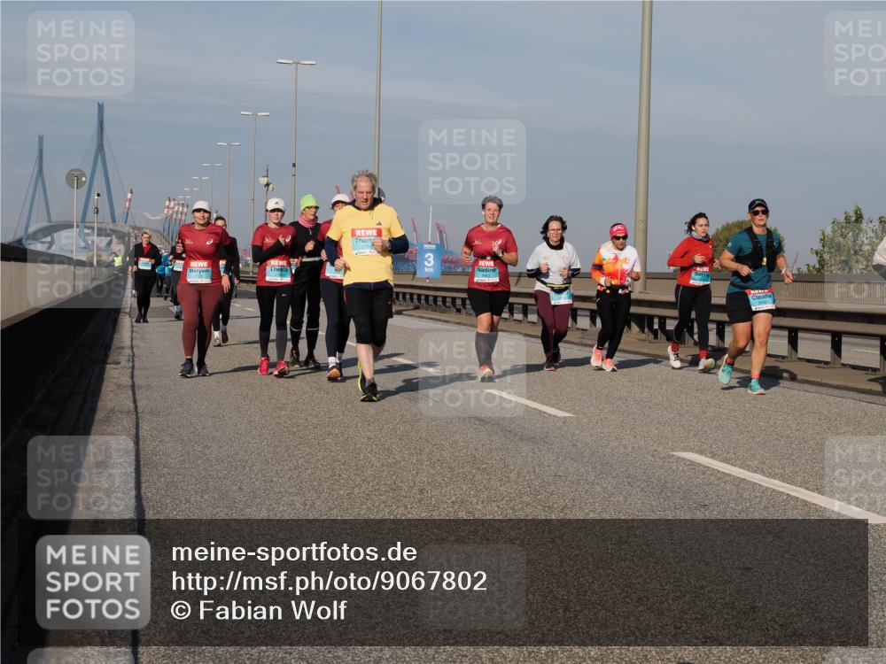 03.10.2025 - Köhlbrandbrückenlauf Fabian Wolf http://msf.ph/oto/9067802 03.10.2025 10:10:36 Position 3 3 meine-sportfotos.de