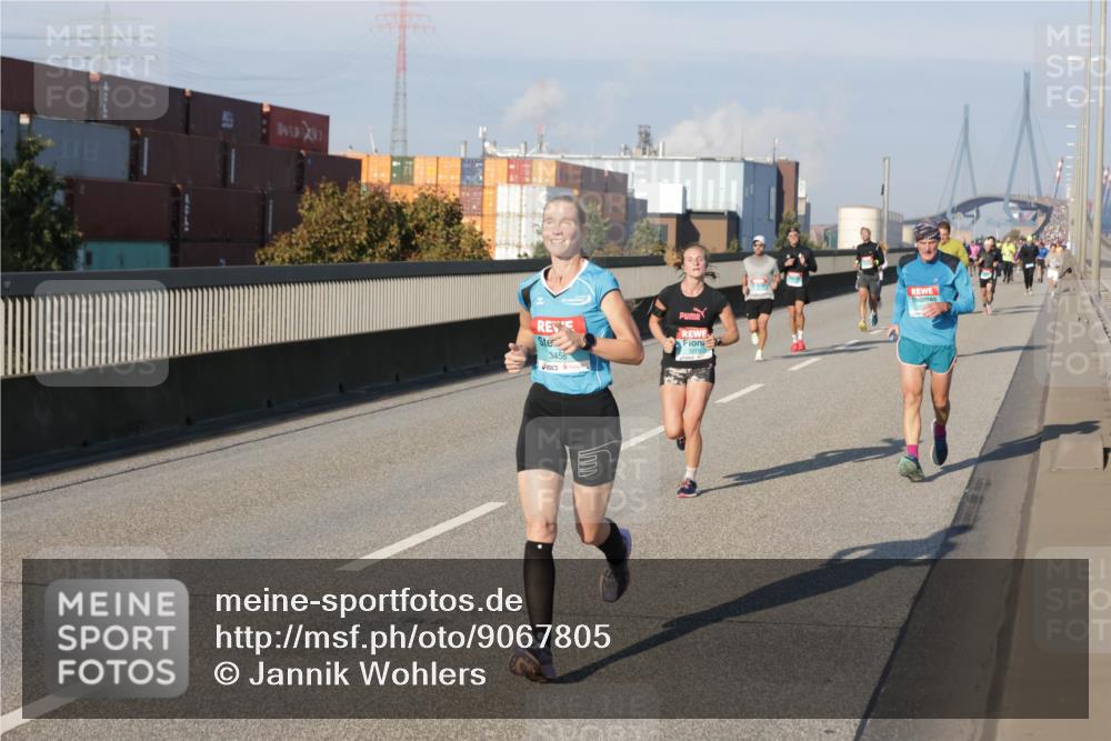 03.10.2025 - Köhlbrandbrückenlauf Jannik Wohlers http://msf.ph/oto/9067805 03.10.2025 09:47:00 Position 3 4010, 1018, 3458 meine-sportfotos.de