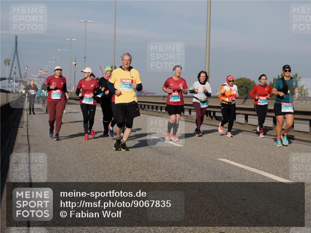 03.10.2025 - Köhlbrandbrückenlauf Fabian Wolf http://msf.ph/oto/9067835 03.10.2025 10:10:37 Position 3 2518, 2830 meine-sportfotos.de