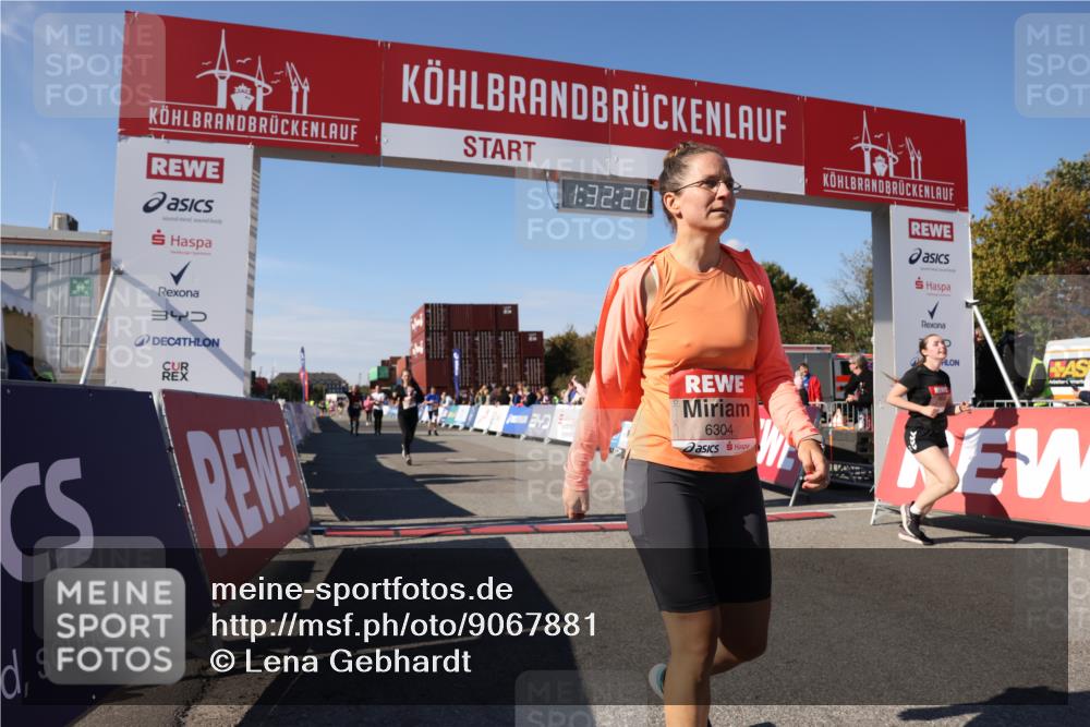 03.10.2025 - Köhlbrandbrückenlauf Lena Gebhardt http://msf.ph/oto/9067881 03.10.2025 13:32:21 Ziel 4485, 4578, 4966, 4985, 5354, 5357, 5820, 5891, 5892, 5923, 6287, 6304 meine-sportfotos.de