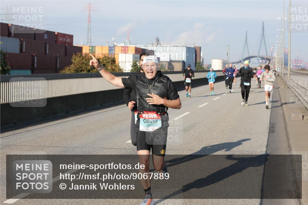 03.10.2025 - Köhlbrandbrückenlauf Jannik Wohlers http://msf.ph/oto/9067889 03.10.2025 09:47:15 Position 3 3091 meine-sportfotos.de