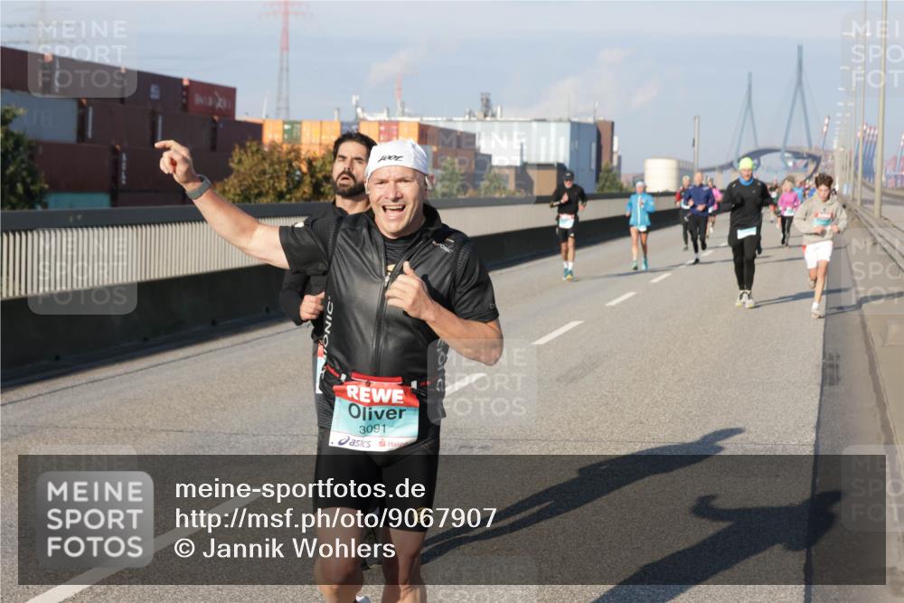 03.10.2025 - Köhlbrandbrückenlauf Jannik Wohlers http://msf.ph/oto/9067907 03.10.2025 09:47:15 Position 3 3091 meine-sportfotos.de