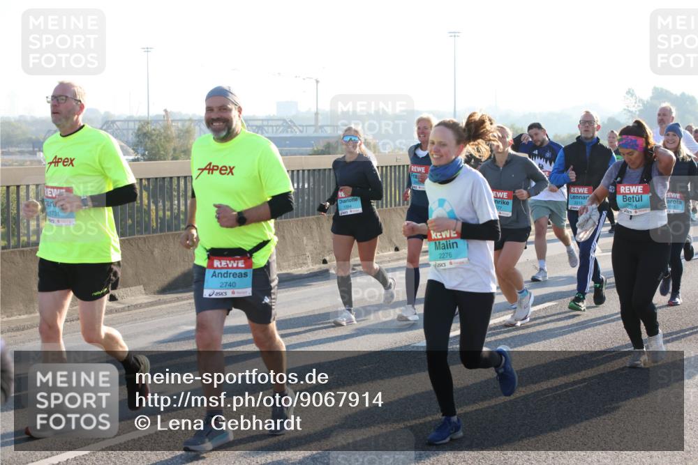 03.10.2025 - Köhlbrandbrückenlauf Lena Gebhardt http://msf.ph/oto/9067914 03.10.2025 09:24:03 Position 1 1731, 2740, 1394, 2215, 14, 2276, 3110 meine-sportfotos.de