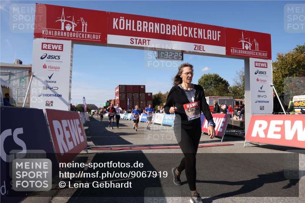 03.10.2025 - Köhlbrandbrückenlauf Lena Gebhardt http://msf.ph/oto/9067919 03.10.2025 13:32:25 Ziel 4485, 4578, 4966, 5354, 5357, 5891, 5892, 6141, 6287, 6304 meine-sportfotos.de