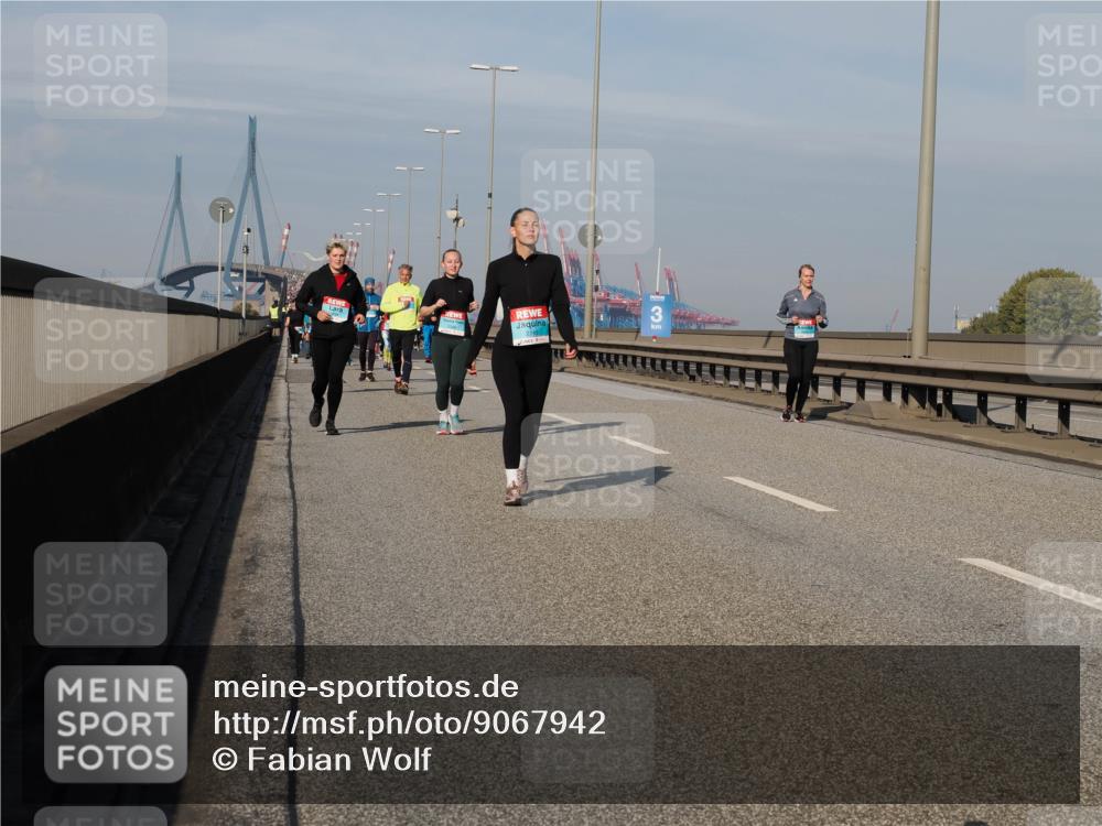03.10.2025 - Köhlbrandbrückenlauf Fabian Wolf http://msf.ph/oto/9067942 03.10.2025 10:10:43 Position 3  meine-sportfotos.de