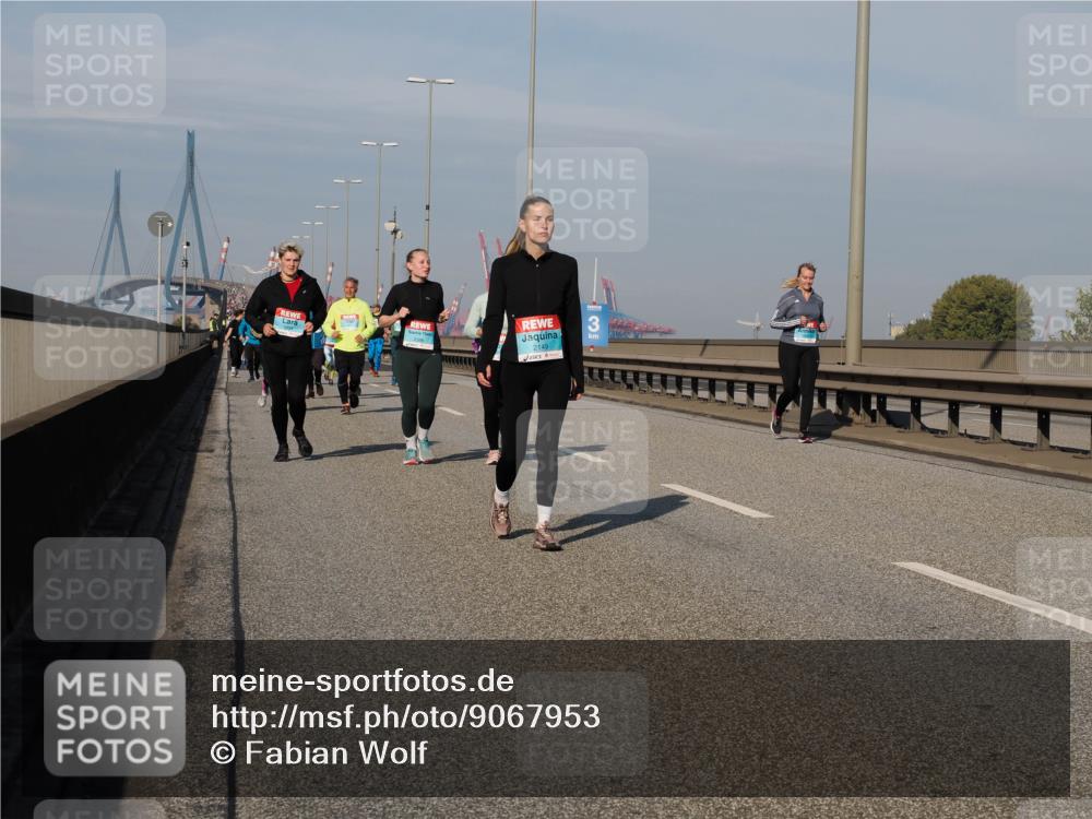 03.10.2025 - Köhlbrandbrückenlauf Fabian Wolf http://msf.ph/oto/9067953 03.10.2025 10:10:45 Position 3 2149, 3 meine-sportfotos.de