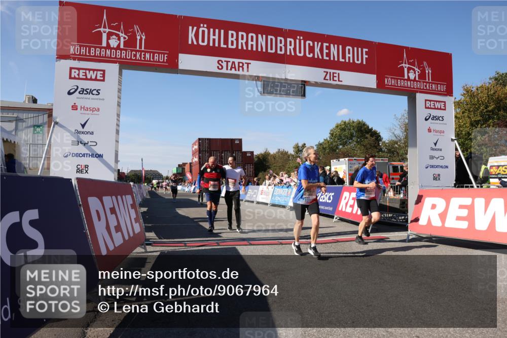 03.10.2025 - Köhlbrandbrückenlauf Lena Gebhardt http://msf.ph/oto/9067964 03.10.2025 13:32:27 Ziel 4485, 4578, 4966, 5286, 5357, 5891, 5892, 6141, 6304 meine-sportfotos.de