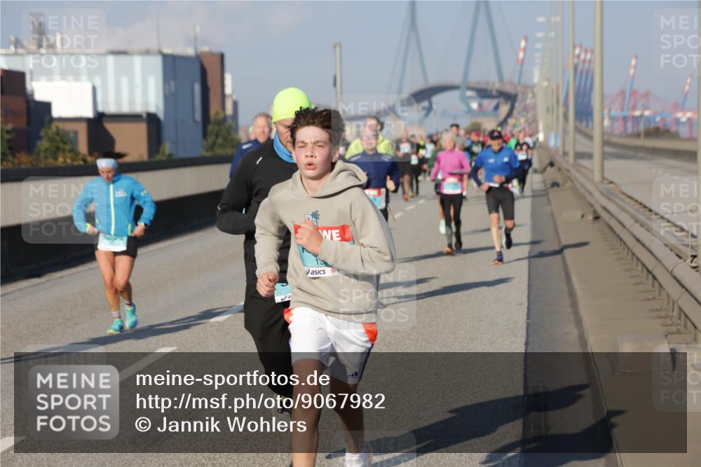 03.10.2025 - Köhlbrandbrückenlauf Jannik Wohlers http://msf.ph/oto/9067982 03.10.2025 09:47:18 Position 3  meine-sportfotos.de