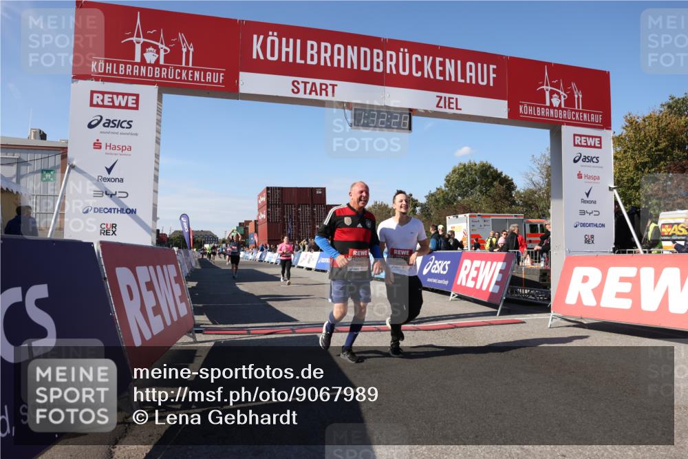 03.10.2025 - Köhlbrandbrückenlauf Lena Gebhardt http://msf.ph/oto/9067989 03.10.2025 13:32:29 Ziel 4485, 4578, 4966, 5286, 5357, 5876, 5891, 5892, 6141 meine-sportfotos.de