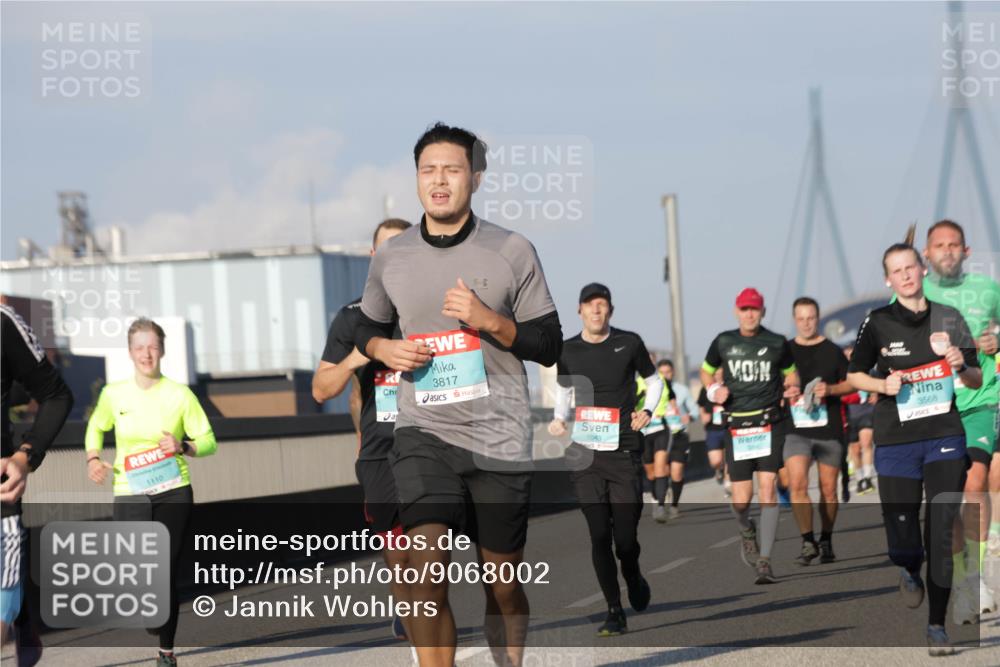 03.10.2025 - Köhlbrandbrückenlauf Jannik Wohlers http://msf.ph/oto/9068002 03.10.2025 09:47:31 Position 3 1110, 3817, 1043, 3568 meine-sportfotos.de