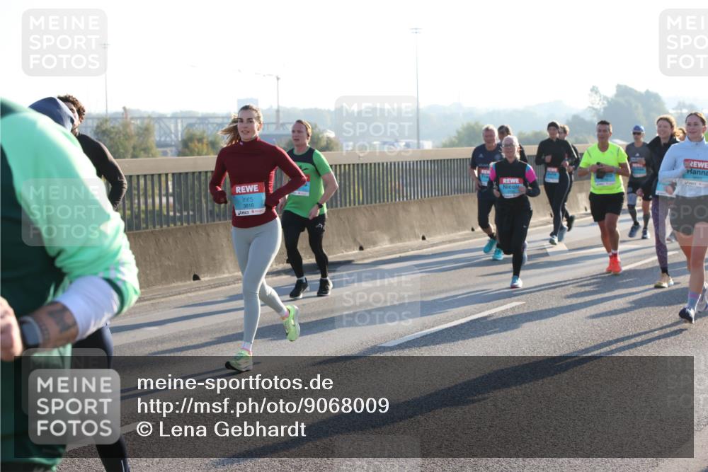 03.10.2025 - Köhlbrandbrückenlauf Lena Gebhardt http://msf.ph/oto/9068009 03.10.2025 09:24:06 Position 1 3816 meine-sportfotos.de
