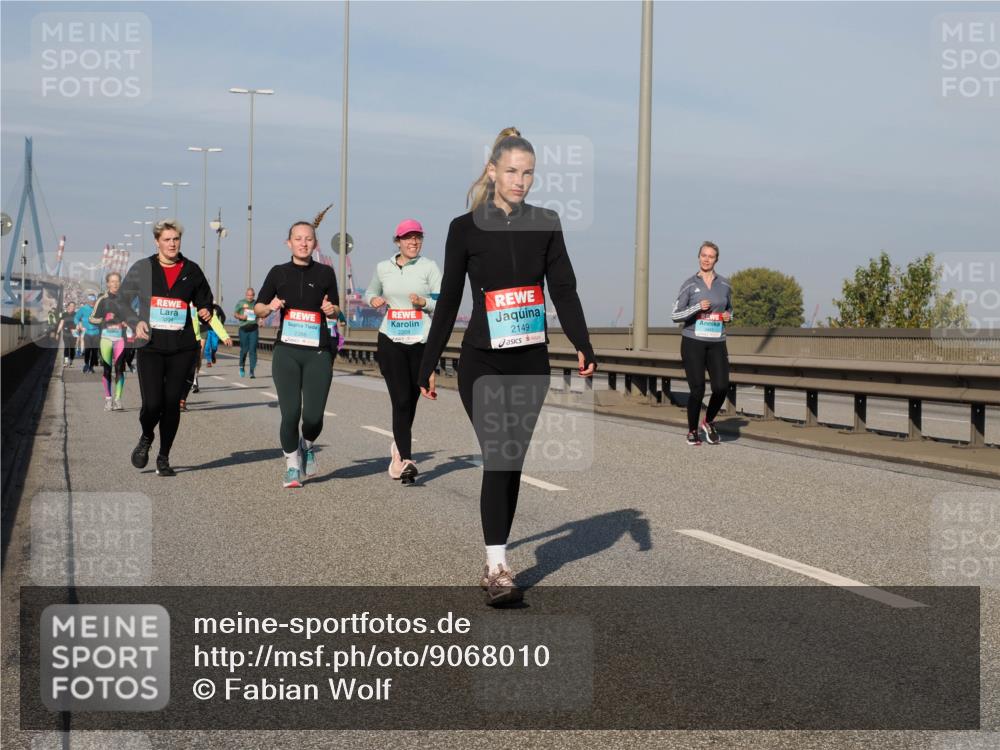 03.10.2025 - Köhlbrandbrückenlauf Fabian Wolf http://msf.ph/oto/9068010 03.10.2025 10:10:47 Position 3 2386, 2149 meine-sportfotos.de
