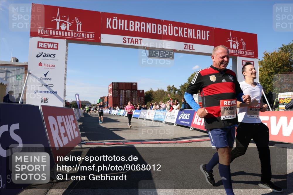 03.10.2025 - Köhlbrandbrückenlauf Lena Gebhardt http://msf.ph/oto/9068012 03.10.2025 13:32:30 Ziel 4485, 4966, 5286, 5357, 5876, 5891, 5892, 6141 meine-sportfotos.de