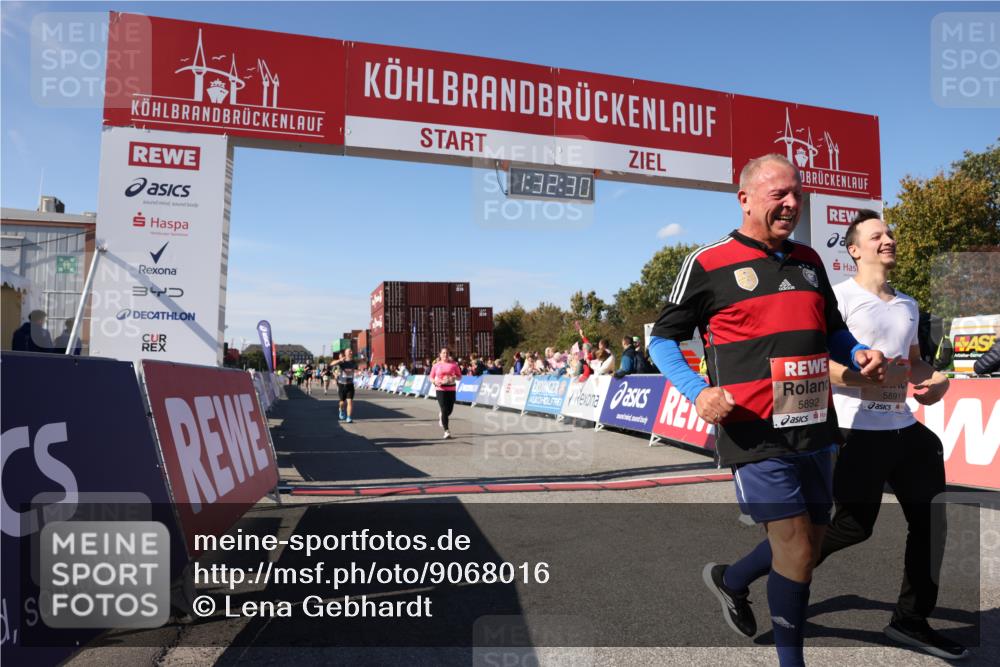 03.10.2025 - Köhlbrandbrückenlauf Lena Gebhardt http://msf.ph/oto/9068016 03.10.2025 13:32:30 Ziel 4485, 4966, 5286, 5357, 5876, 5891, 5892, 6141 meine-sportfotos.de