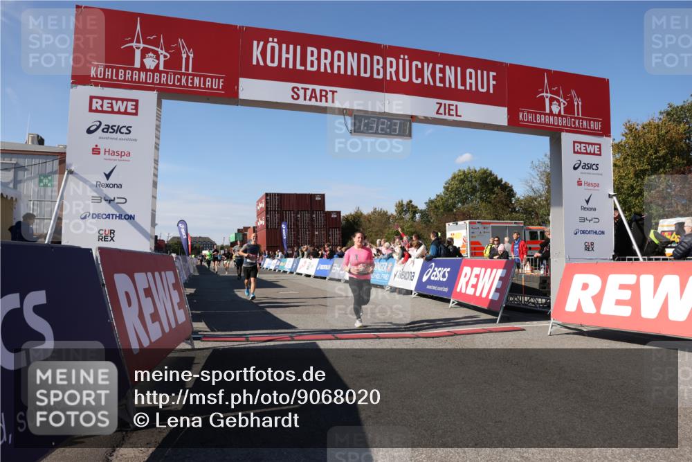 03.10.2025 - Köhlbrandbrückenlauf Lena Gebhardt http://msf.ph/oto/9068020 03.10.2025 13:32:31 Ziel 4485, 4966, 5226, 5255, 5286, 5357, 5442, 5876, 5891, 5892, 6141 meine-sportfotos.de