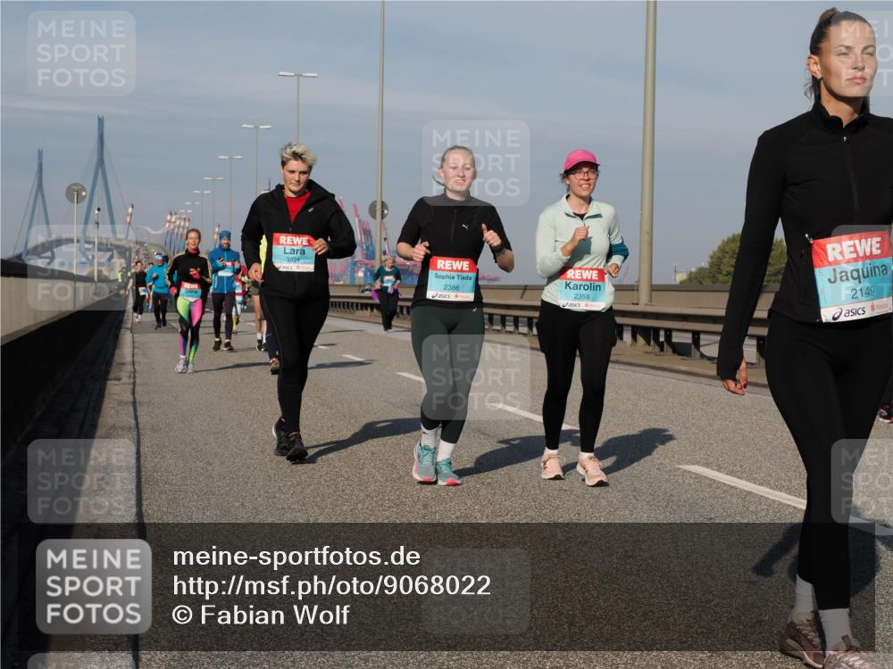 03.10.2025 - Köhlbrandbrückenlauf Fabian Wolf http://msf.ph/oto/9068022 03.10.2025 10:10:48 Position 3 3324, 2386, 2359, 2149 meine-sportfotos.de