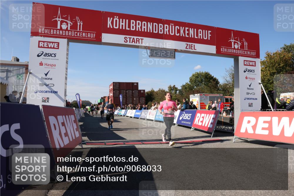 03.10.2025 - Köhlbrandbrückenlauf Lena Gebhardt http://msf.ph/oto/9068033 03.10.2025 13:32:32 Ziel 4485, 4966, 5226, 5255, 5286, 5357, 5442, 5876, 5891, 5892, 6141 meine-sportfotos.de
