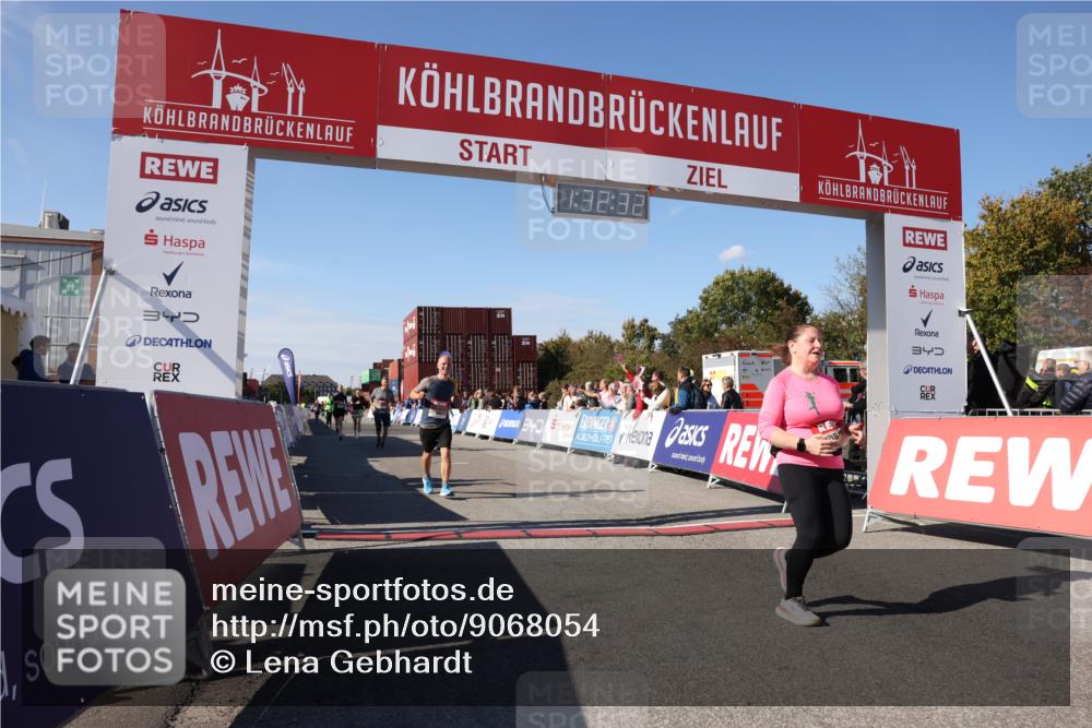 03.10.2025 - Köhlbrandbrückenlauf Lena Gebhardt http://msf.ph/oto/9068054 03.10.2025 13:32:33 Ziel 4966, 5226, 5255, 5286, 5357, 5442, 5876, 5891, 5892, 6141 meine-sportfotos.de