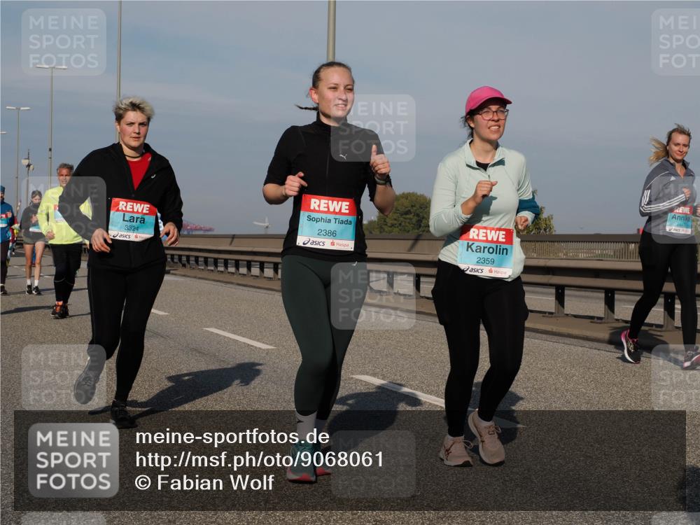 03.10.2025 - Köhlbrandbrückenlauf Fabian Wolf http://msf.ph/oto/9068061 03.10.2025 10:10:50 Position 3 3324, 2386, 2359, 2443 meine-sportfotos.de