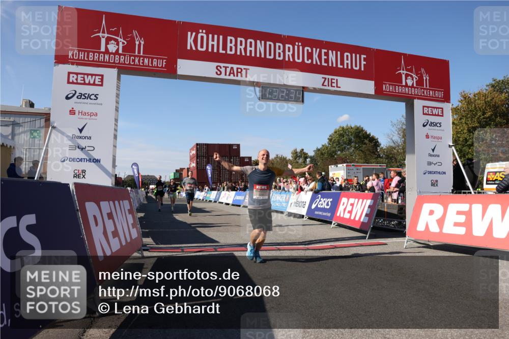 03.10.2025 - Köhlbrandbrückenlauf Lena Gebhardt http://msf.ph/oto/9068068 03.10.2025 13:32:35 Ziel 4966, 5226, 5255, 5286, 5357, 5442, 5876, 5891, 5892, 6141 meine-sportfotos.de