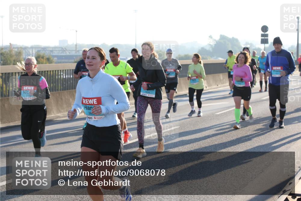 03.10.2025 - Köhlbrandbrückenlauf Lena Gebhardt http://msf.ph/oto/9068078 03.10.2025 09:24:08 Position 1 2789, 360, 1834 meine-sportfotos.de