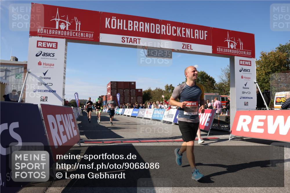 03.10.2025 - Köhlbrandbrückenlauf Lena Gebhardt http://msf.ph/oto/9068086 03.10.2025 13:32:35 Ziel 4966, 5226, 5255, 5286, 5357, 5442, 5876, 5891, 5892, 6141 meine-sportfotos.de