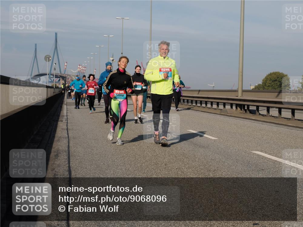 03.10.2025 - Köhlbrandbrückenlauf Fabian Wolf http://msf.ph/oto/9068096 03.10.2025 10:10:53 Position 3 2419 meine-sportfotos.de
