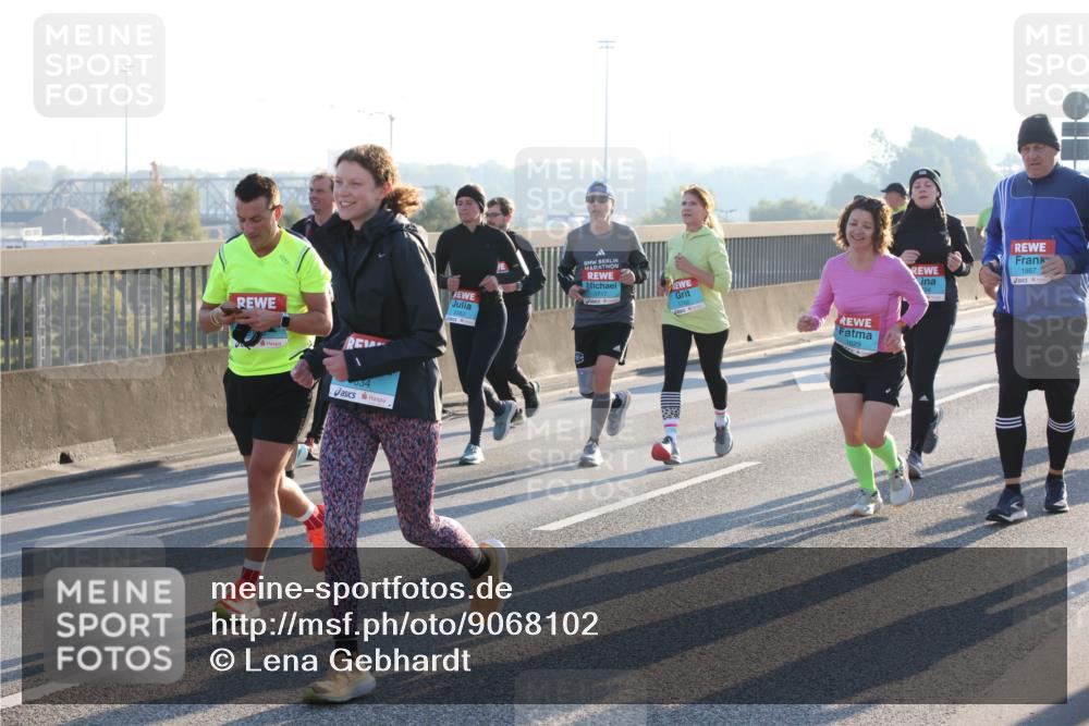03.10.2025 - Köhlbrandbrückenlauf Lena Gebhardt http://msf.ph/oto/9068102 03.10.2025 09:24:09 Position 1 034, 1717, 1629, 1967 meine-sportfotos.de