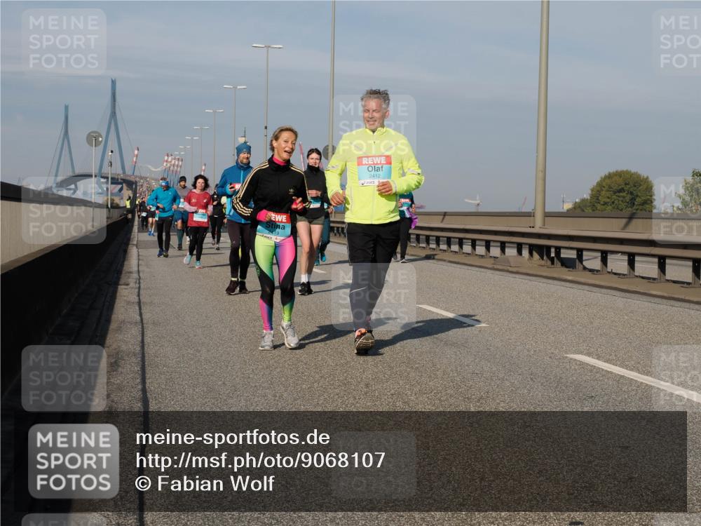 03.10.2025 - Köhlbrandbrückenlauf Fabian Wolf http://msf.ph/oto/9068107 03.10.2025 10:10:53 Position 3 419, 2412 meine-sportfotos.de