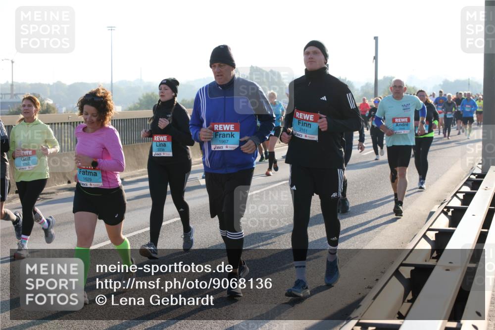 03.10.2025 - Köhlbrandbrückenlauf Lena Gebhardt http://msf.ph/oto/9068136 03.10.2025 09:24:10 Position 1 1762, 1629, 2234, 1967, 2151, 30, 20 meine-sportfotos.de