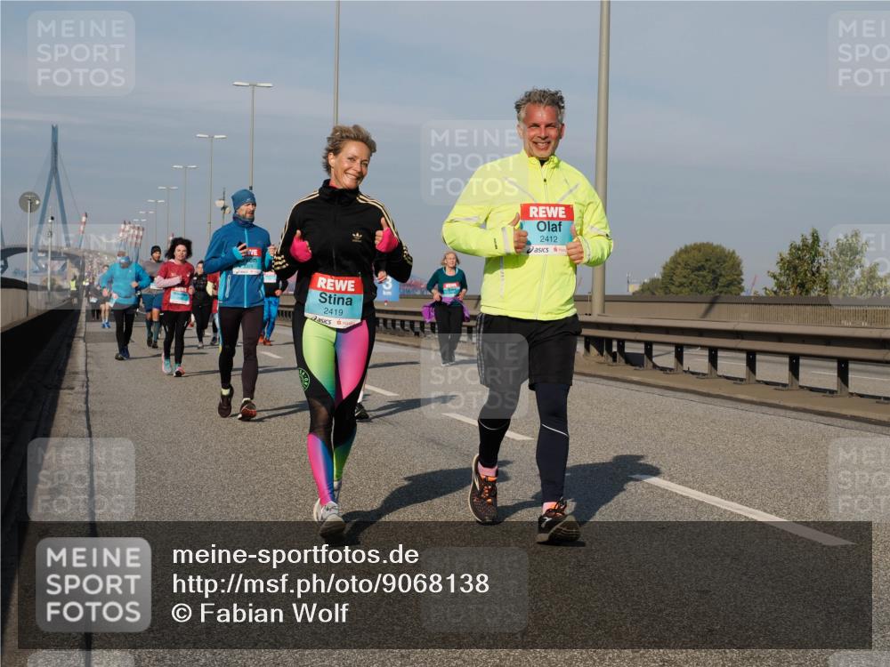 03.10.2025 - Köhlbrandbrückenlauf Fabian Wolf http://msf.ph/oto/9068138 03.10.2025 10:10:54 Position 3 2419, 2412 meine-sportfotos.de