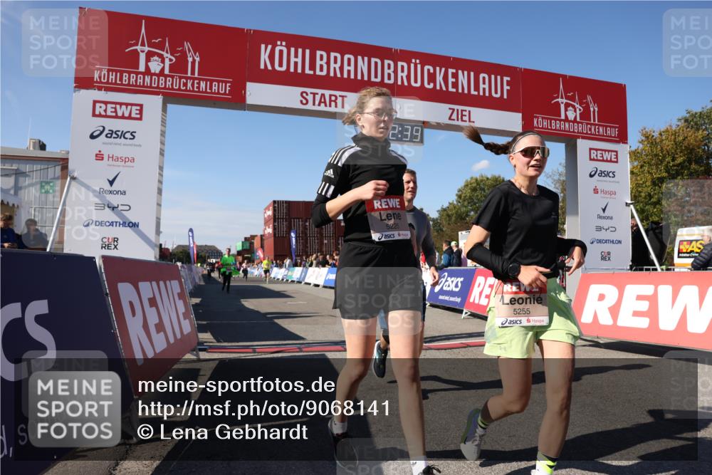 03.10.2025 - Köhlbrandbrückenlauf Lena Gebhardt http://msf.ph/oto/9068141 03.10.2025 13:32:39 Ziel 5226, 5255, 5286, 5442, 5876, 6141, 6360 meine-sportfotos.de